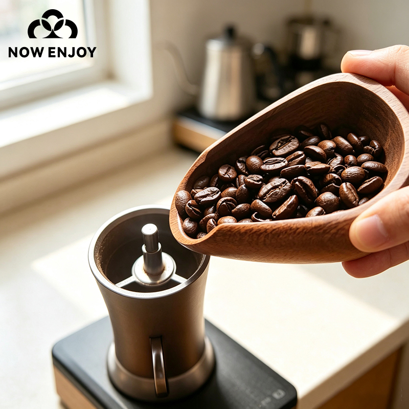 今すぐお楽しみください。2026年版、木製コーヒー豆ボウル。 - Coffee Tea And Leaf のレビューと価格