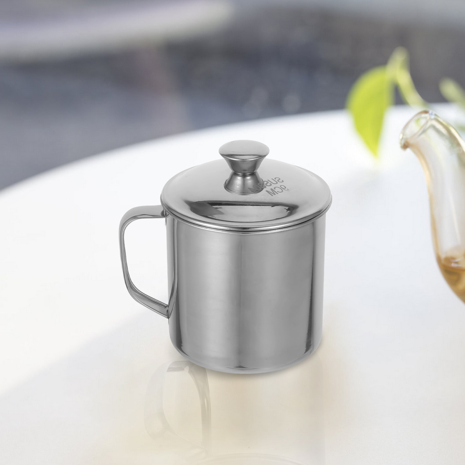 蓋付きのステンレス製カップ。繰り返し使用可能。コーヒー、お茶 - Coffee Tea & Hot Chocolate のレビューと価格