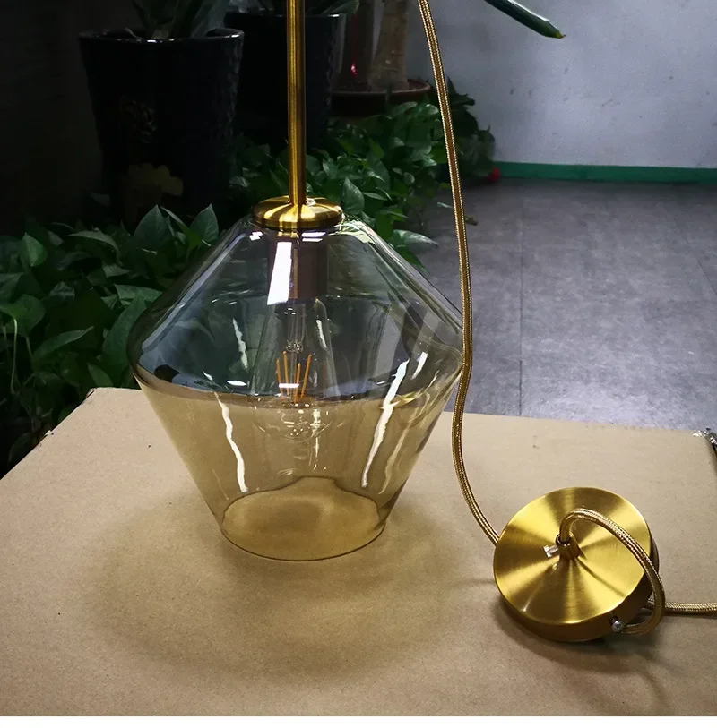 北欧ポストモダンミニマリストリビングルームコーヒーショップバ - Switching Coffee To Tea のレビューと価格
